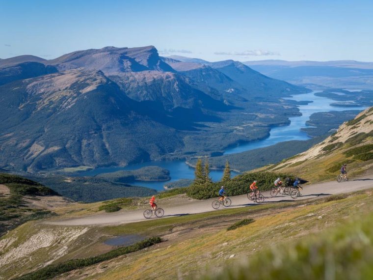 le GR2 défi sportif et panoramas d'exception