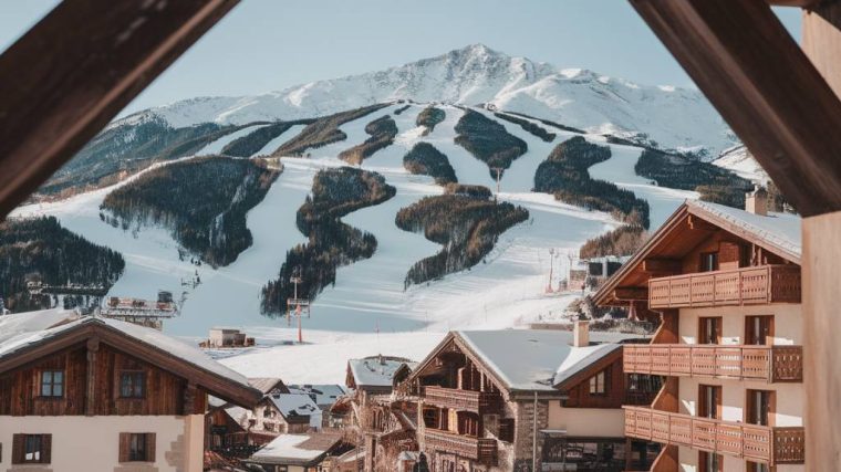 l'Alpe d'Huez : entre pistes légendaires et vie de village