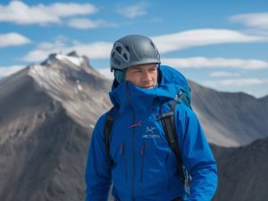 Pourquoi Arc’teryx est la marque incontournable pour les amateurs de sports alpins