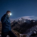 Les meilleures façons d’utiliser une lampe frontale Petzl pour vos sorties nocturnes en montagne